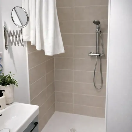 Neuf Equipe, Confortable Et Au Calme Apartament Issoire